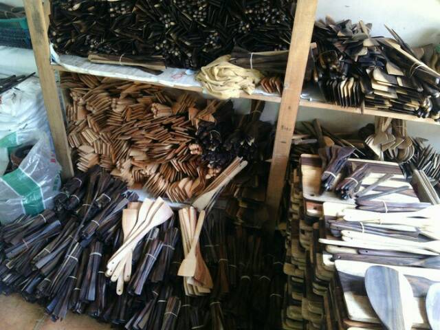 Sutil / Sendok / Sodet / Spatula / Kayu Sonokeling P50