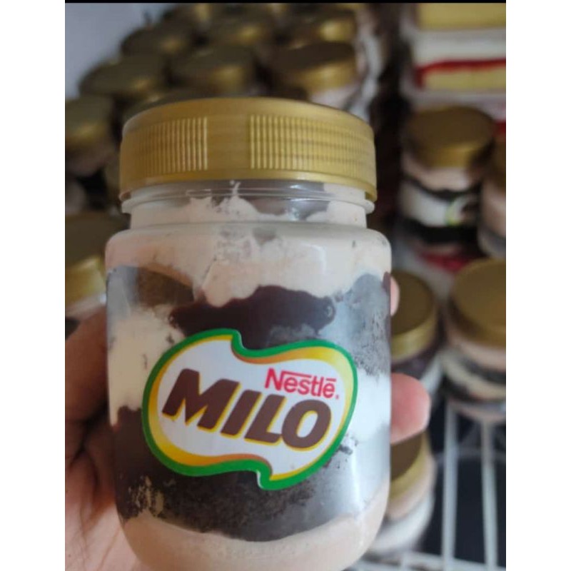 

cake in jar milo