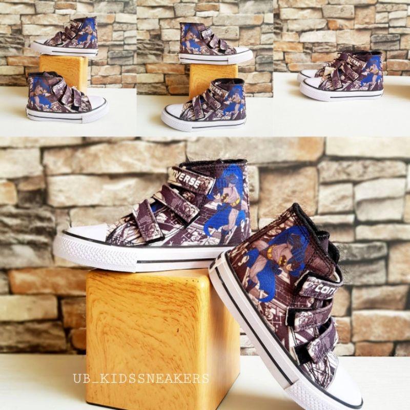 SEPATU ANAK CONVERSE KARAKTER BATMAN