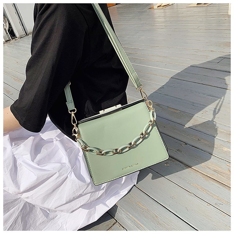 BJ218140 - BLACK/GREEN/KHAKI/PINK/WHITE - TAS KOTAK SQUARE SLEMPANG MODEL CHAIN TALI RANTAI BESI TAS WANITA FASHION IMPORT TERMURAH TERLARIS TERBARU BAGSTORE JAKARTA TAS BATAM JT18140 LT1296 GT1694 BQ2994 CR7678