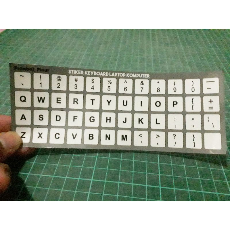 

Stiker Keyboard Layout English Warna Hitam & Putih