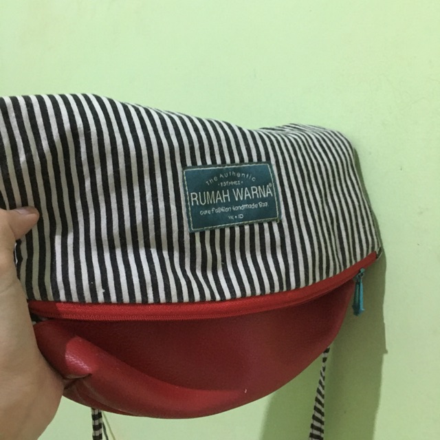 TAS RUMAH WARNA