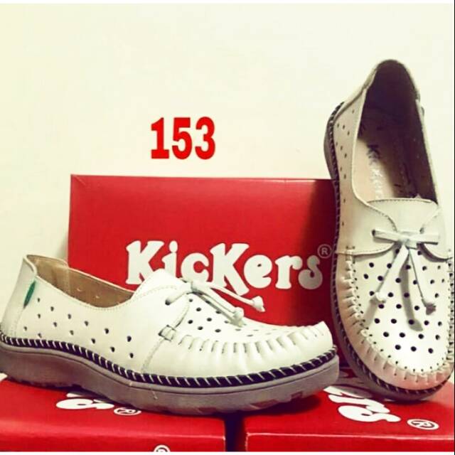 Sepatu wanita model kickers