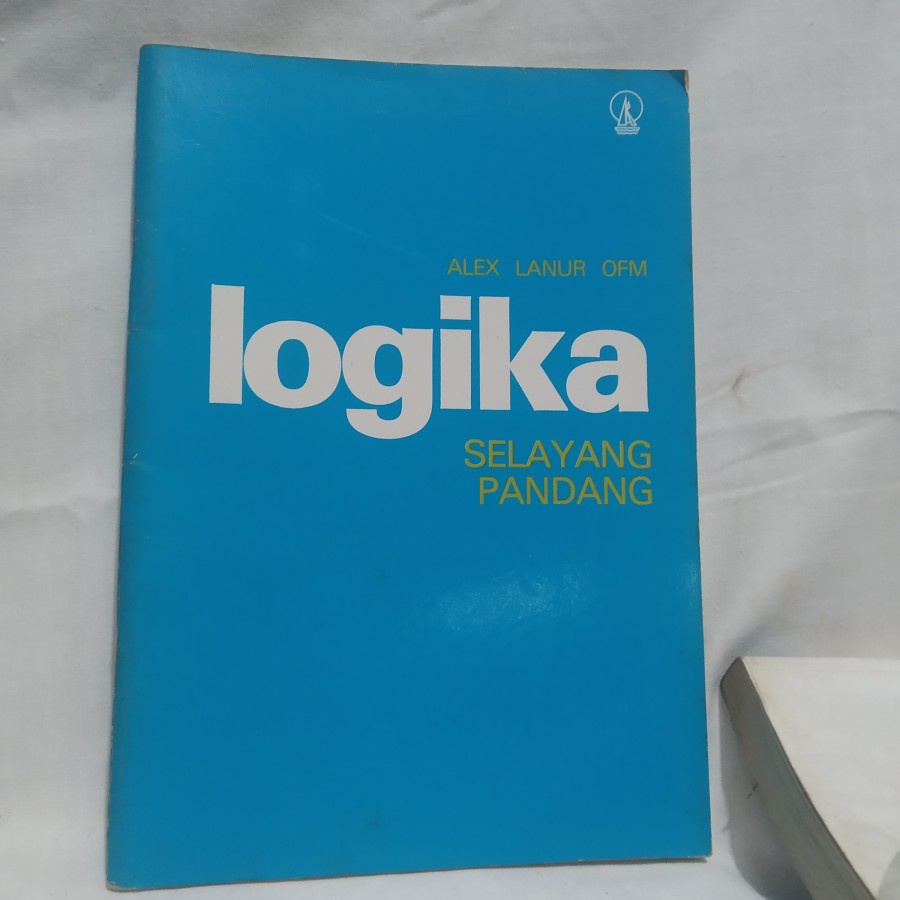 ALEX LANUR OFM logika SELAYANG PANDANG  Buku Buku Bekas Buku lama Buku Vintage Novel Luar Inggris No