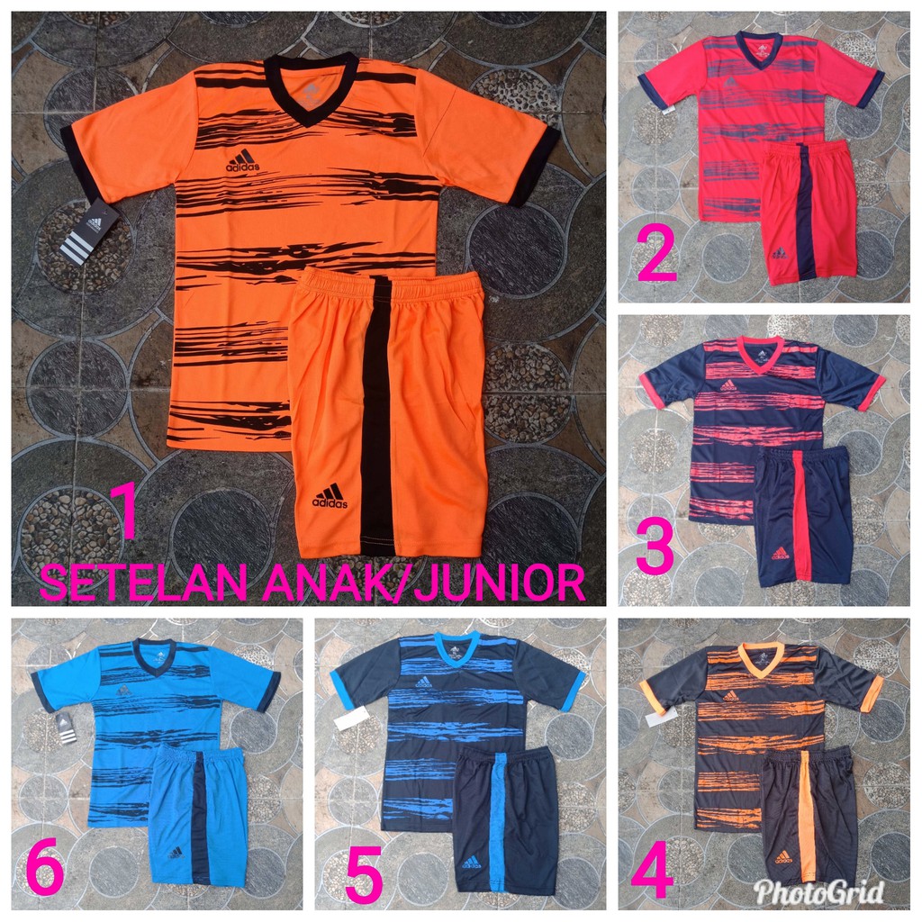 Setelan/Kostum/Jersey/Seragam/Kostim/Kaos/Baju Futsal & Sepak Bola Adidas Anak