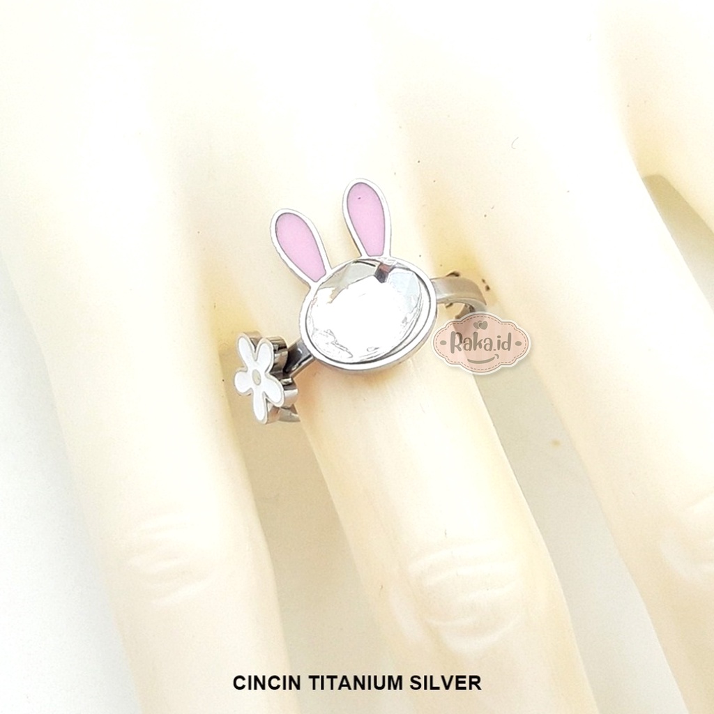 Cincin Wanita / Cincin Titanium Dewasa Motif Kelinci Bunga Aksesoris Perhiasan Wanita 1065