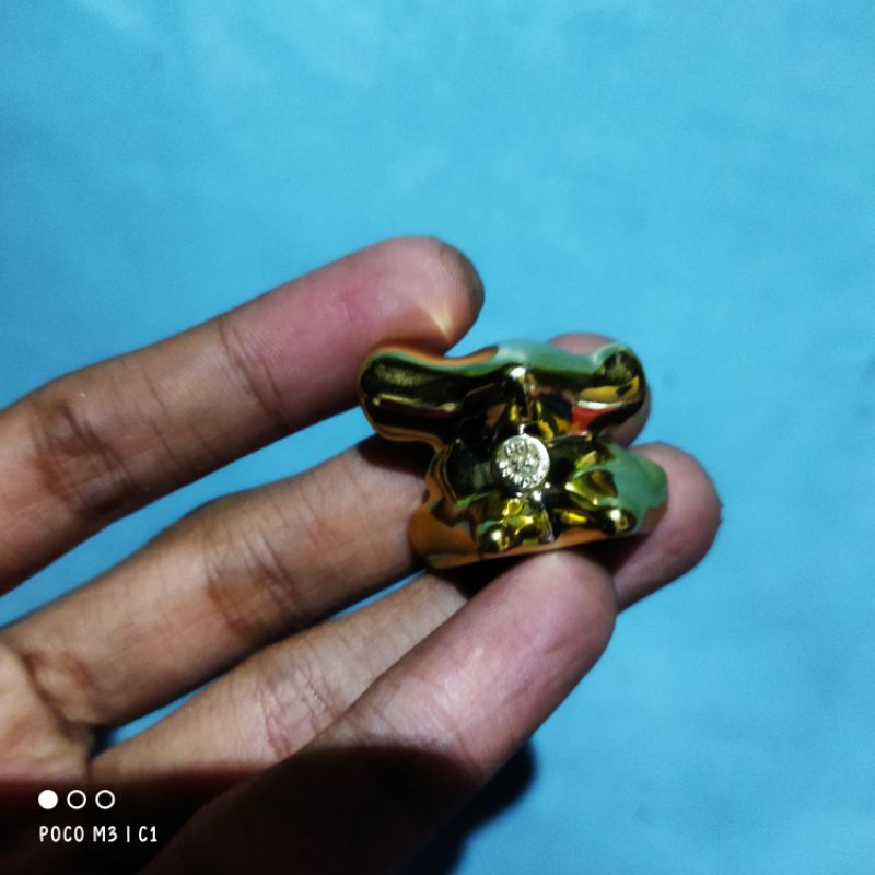 gogos gogo's crazy bones pitsi gold figure rare