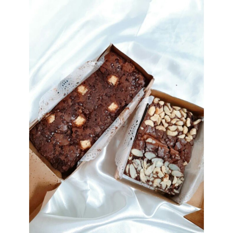 

Brownies Fudgy (Tersedia 4 size)