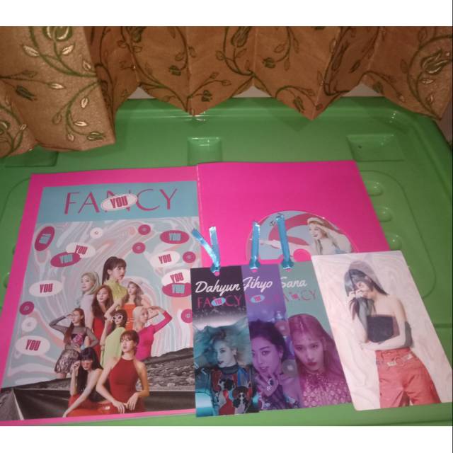 TWICE FANCY Album B version.