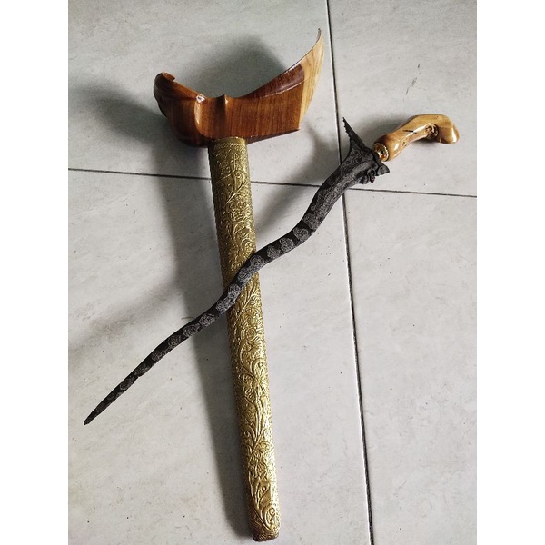 Keris antik kuno langkah dhapur naga siluman luk 5 berpamor melati sinebar