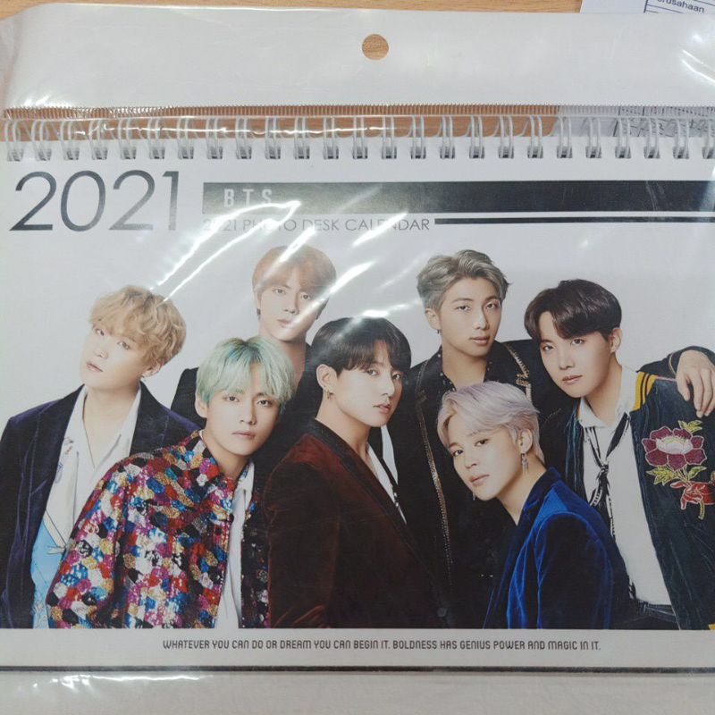

2020 dan 2021 BTS PHOTO DESK CALENDAR 15.000 WON