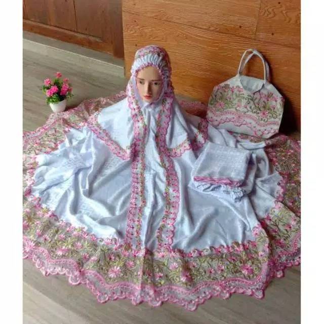 Mukena Dewasa Potongan KD Papak Bahan Semi Sutera Kotak-Kotak