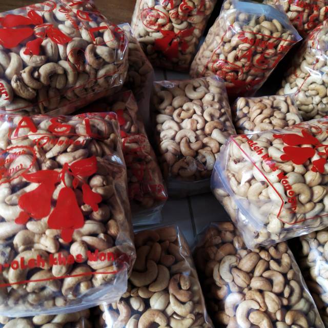 

kacang mete kualitas super 1kg