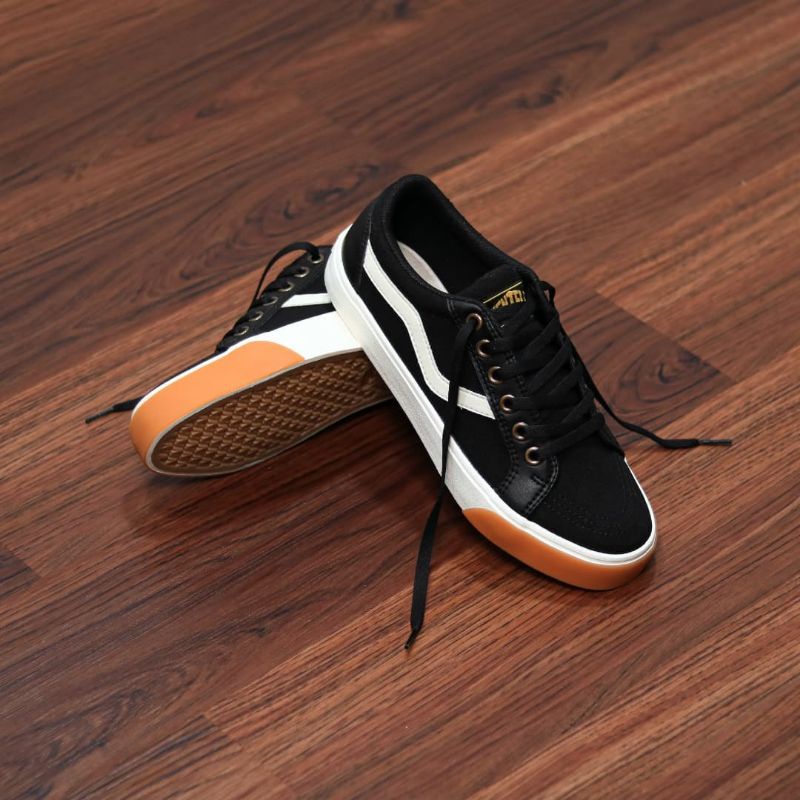 Ventela Republic Gum Black Low Original 100%