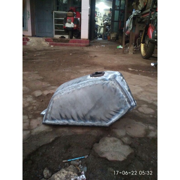 tangki trail KTM mini