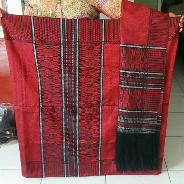 ULOS TUMTUMAN (ADAT BATAK TOBA)