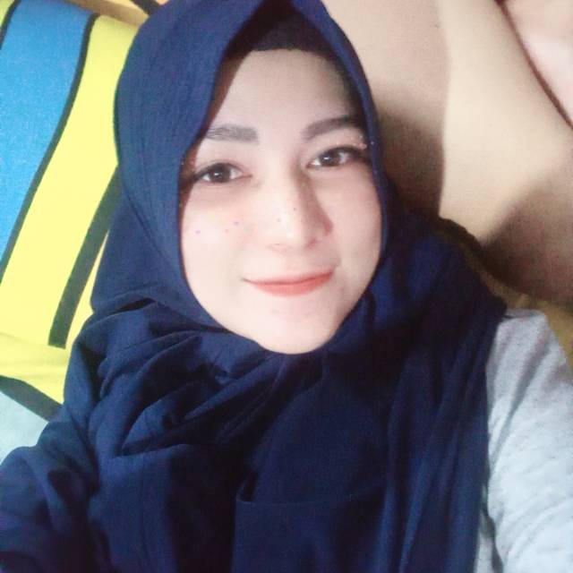anggunladira01