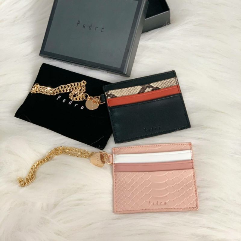 card holder pedro