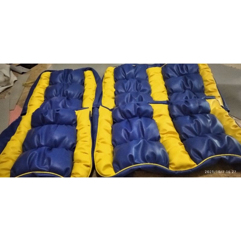 cover jok Mitsubishi L300 model sofa