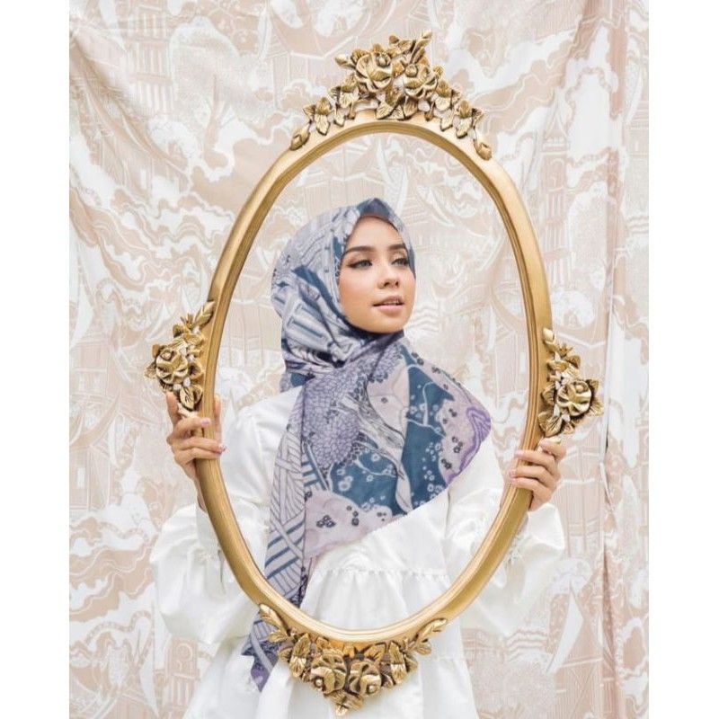 VOAL | Kerudung Segi Empat Hijab Voal Print Motif Gada Ungu Ukuran Standar Jilbab