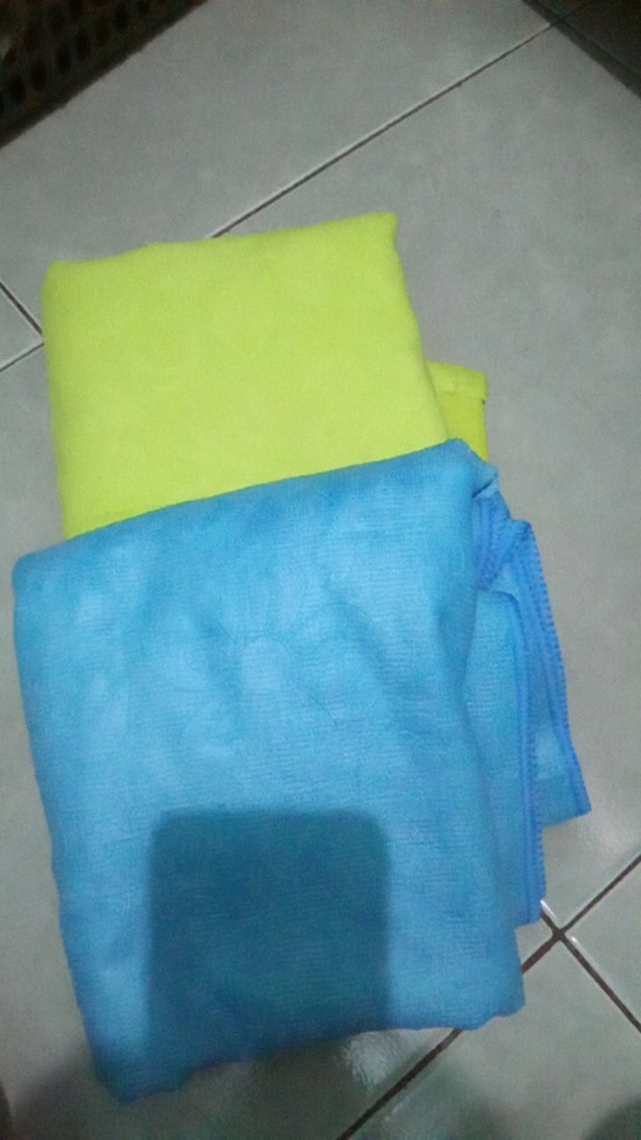 Handuk Mandi Hotel Embos Polos Multifungsi Ukuran 70 Cm X 140 Cm Cb