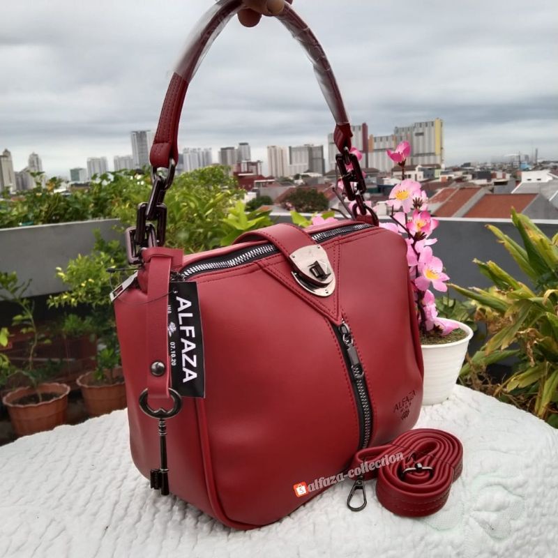 Tas wanita dua ruang kunci kodok pelipit22x18