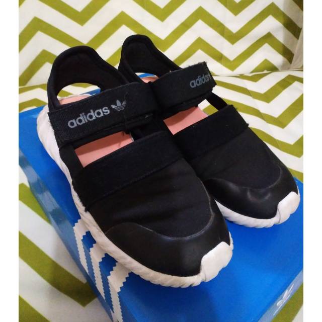 Preloved Adidas Doom Sandal I