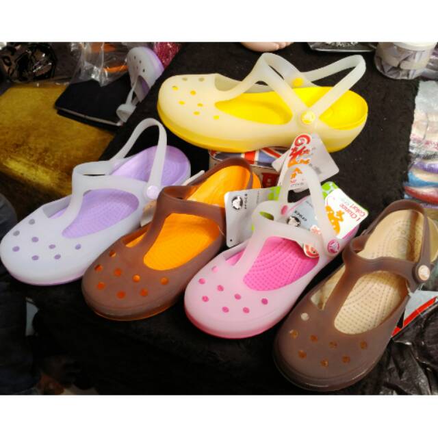 Sandal Crocs Wanita Charlie Mary Jane Bunglon (Change Color) /sepatu/ grosir murah/ anti hujan