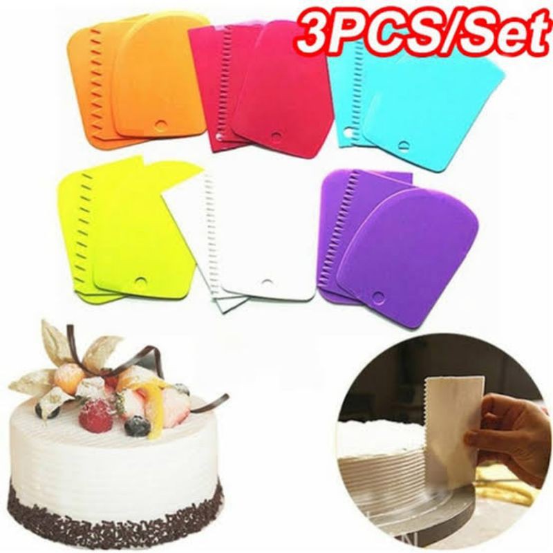 SCRAPPER / SCRAPPER PLASTIK / PERATA KUE / SCRAPPER IMPORT / ALAT DEKORASI KUE