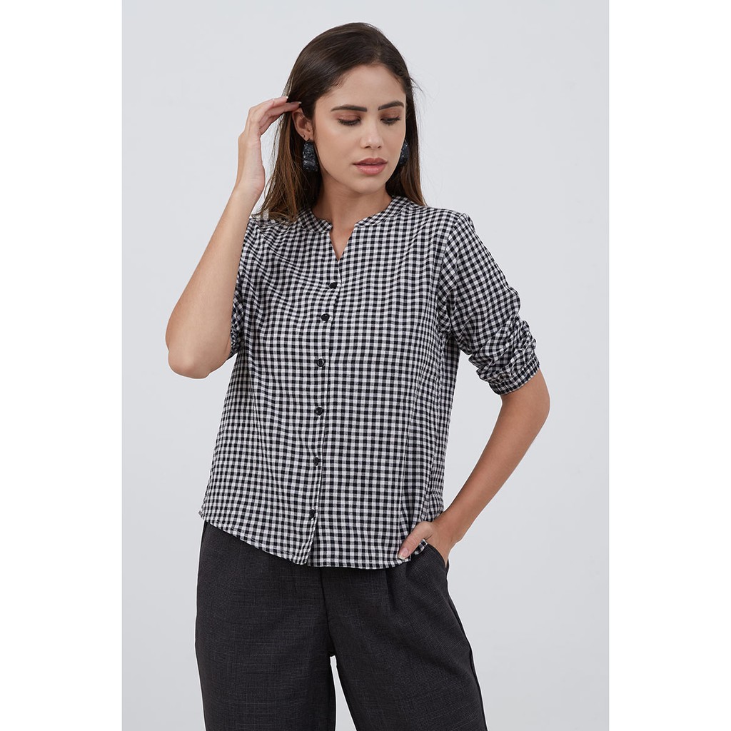 Sorabel - Sree Plaid Simple Blouse/ Kemeja Wanita Motif Kotak-kotak Collar Neck Lengan 3/4-Black