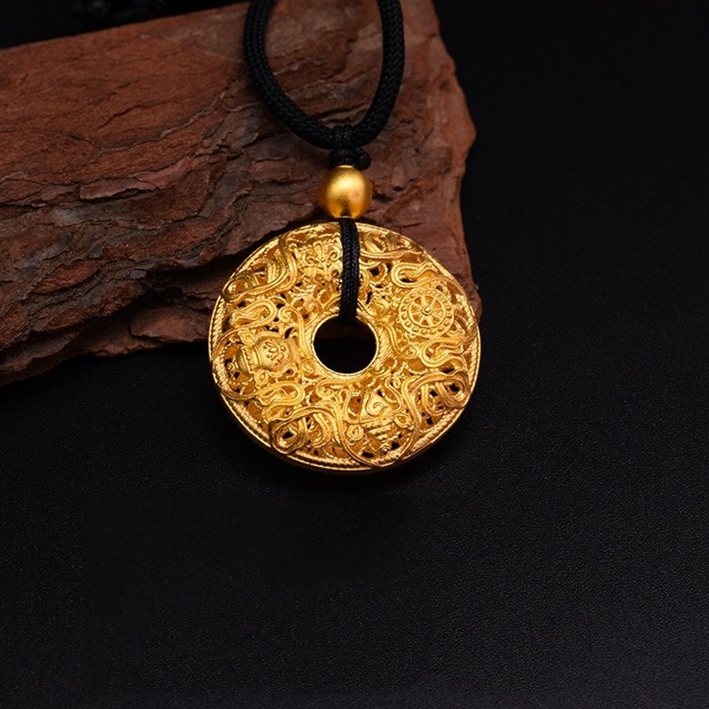 [Ready Stock]Fashion Gold-Plated Hollow Safety Buckle Pendant Necklace