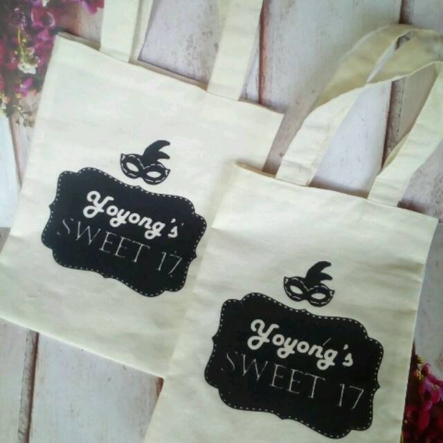 

Suvenir tas blacu ukuran 20*30 CUSTOM