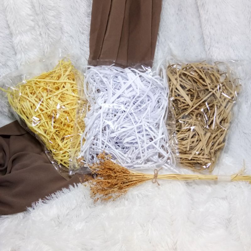 

Kertas Cacah (20gr) Kertas Serut isi Packing Kertas Potong