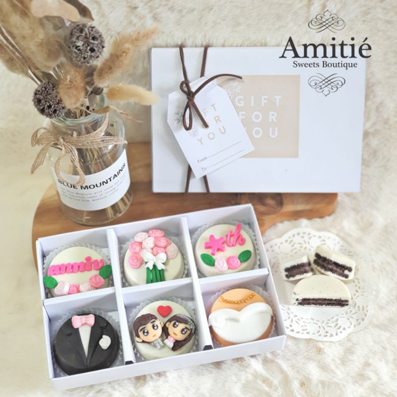

Coklat Oreo Anniversary (Custom Year & Special Box) - 1 Box isi 6 / Coklat Karakter / Birthday Gift