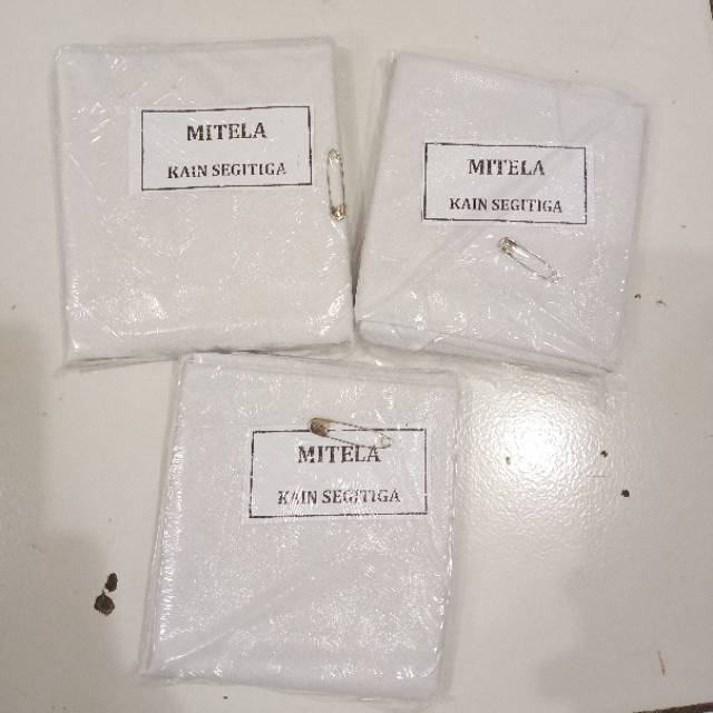 Mitela Kain Segi Tiga