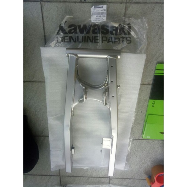 Swing Arm KLX BF 150 Original kawasaki