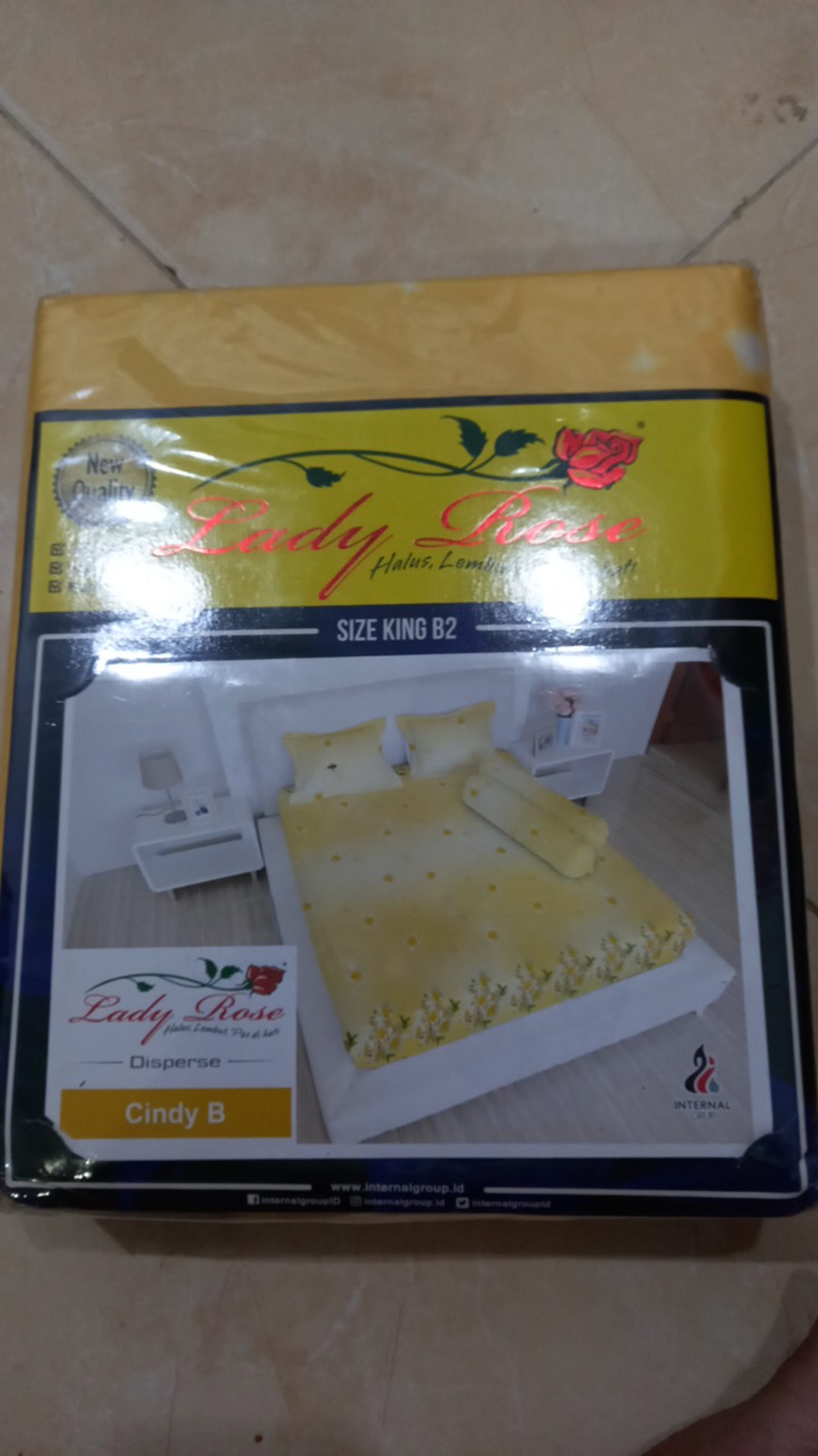 Sprei Lady Rose Uk. King (180x200) Dan Uk. Queen (160x200) Motif Bunga Bunga Kombinasi