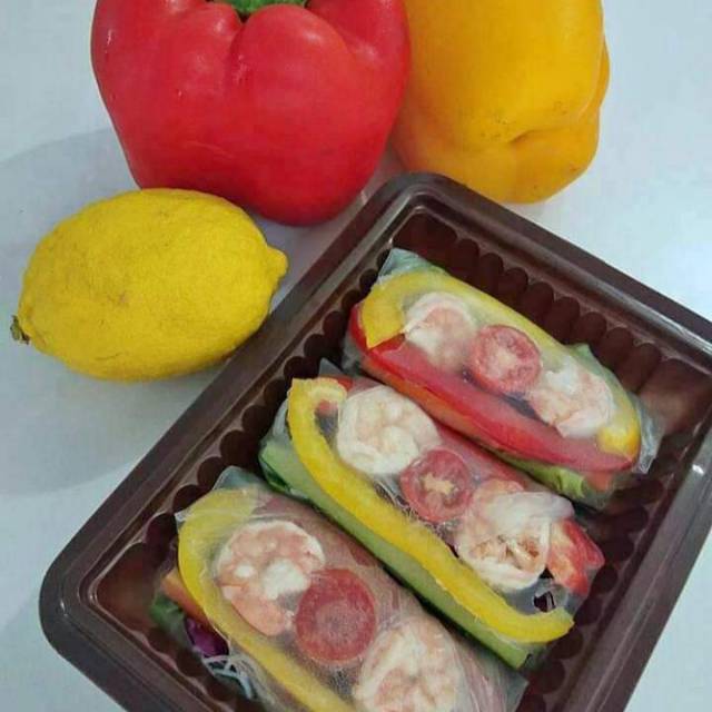 

Vietnam shrimp roll