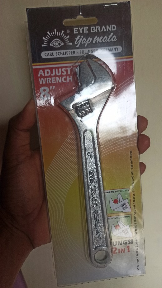 Kunci Inggris 8” 2 Fungsi (2 In 1) Tjap Mata