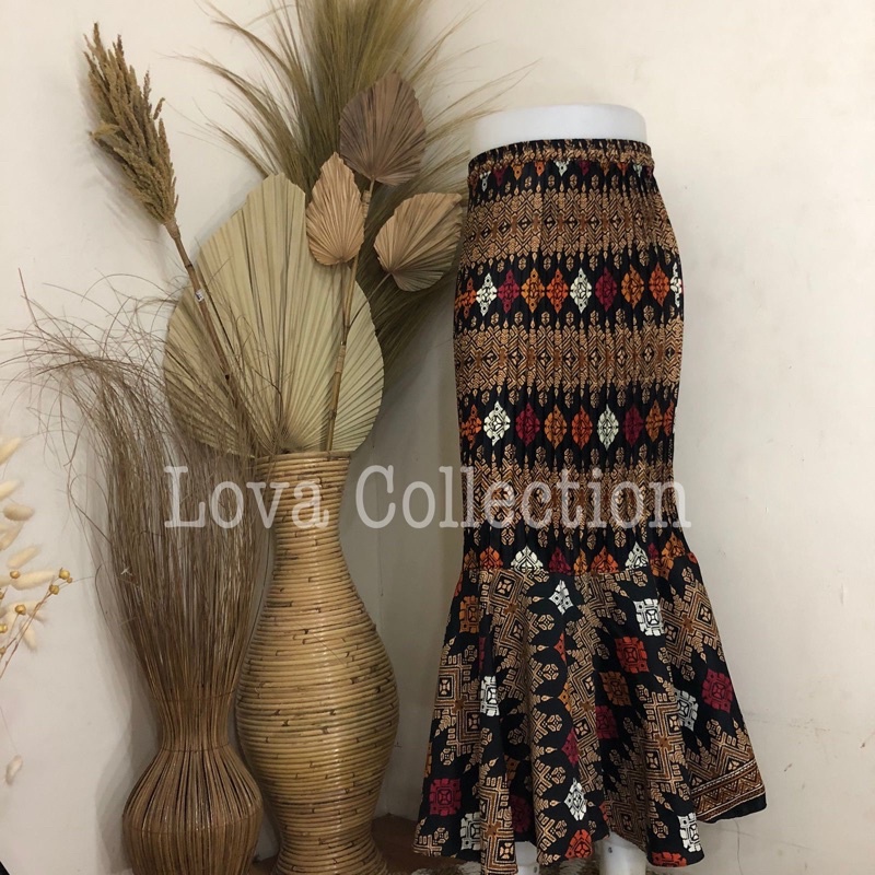 ROK BATIK DUYUNG PLISKET-Toraja Merah