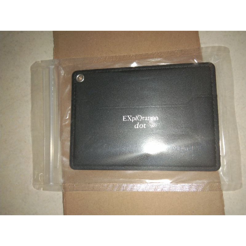 EXO EXPLORATION DOT CARD WALLET
