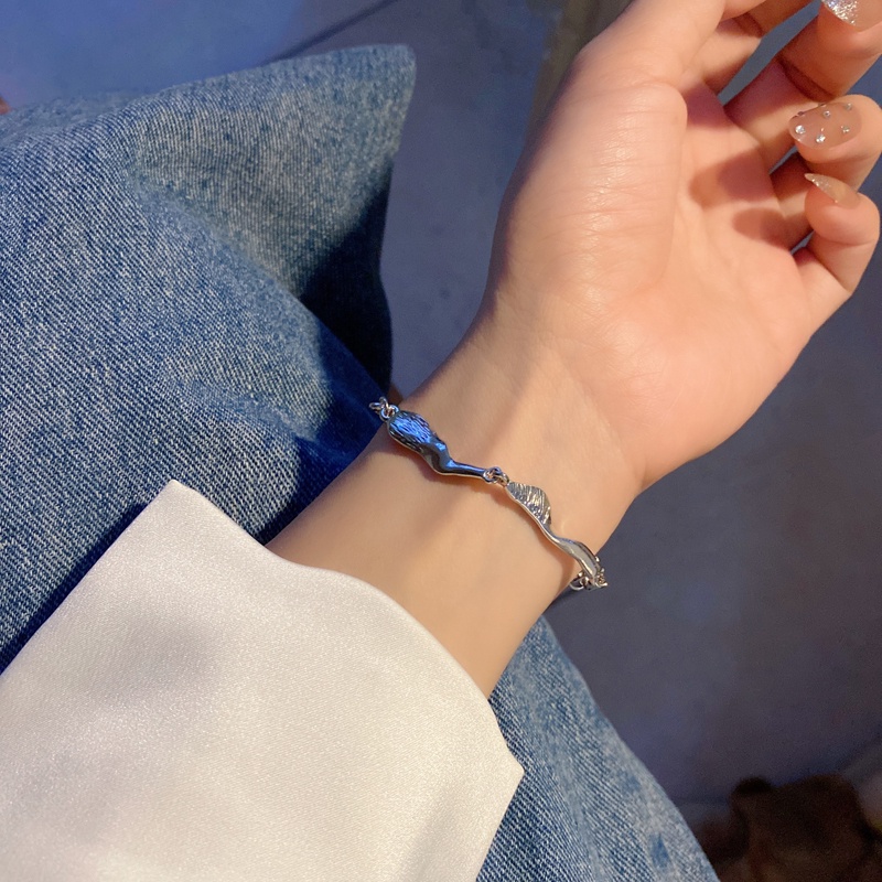 Gelang Tangan Model Riak Air Simple Untuk Wanita