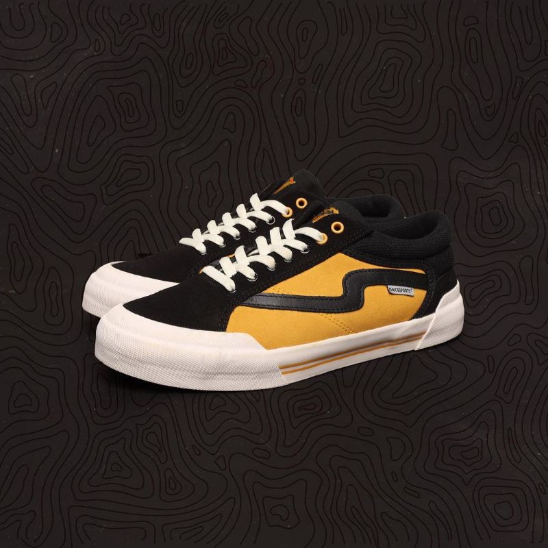 sepatu patrobas x onic sports [original]