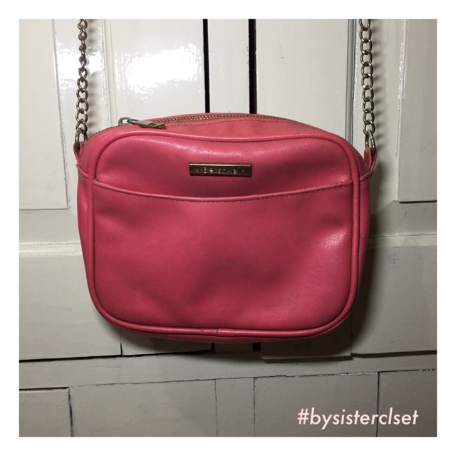 SLING BAG BERSHKA