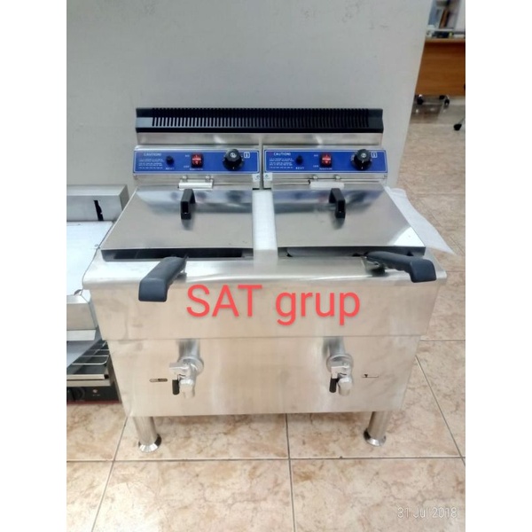PROMO  mesin gas deep fryer thermostat/penggorengan otomatis ayam, ikan, kentang 17 liter x 2 tangki