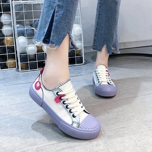 Sneakers Tali Sepatu Wanita Kanvas Sepatu Cewek Sepatu Tali  Kece Terbaru Sepatu Hangout Elegan Cantik Termurah