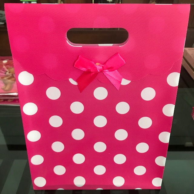 

Tas pembungkus kado / Goodie bag