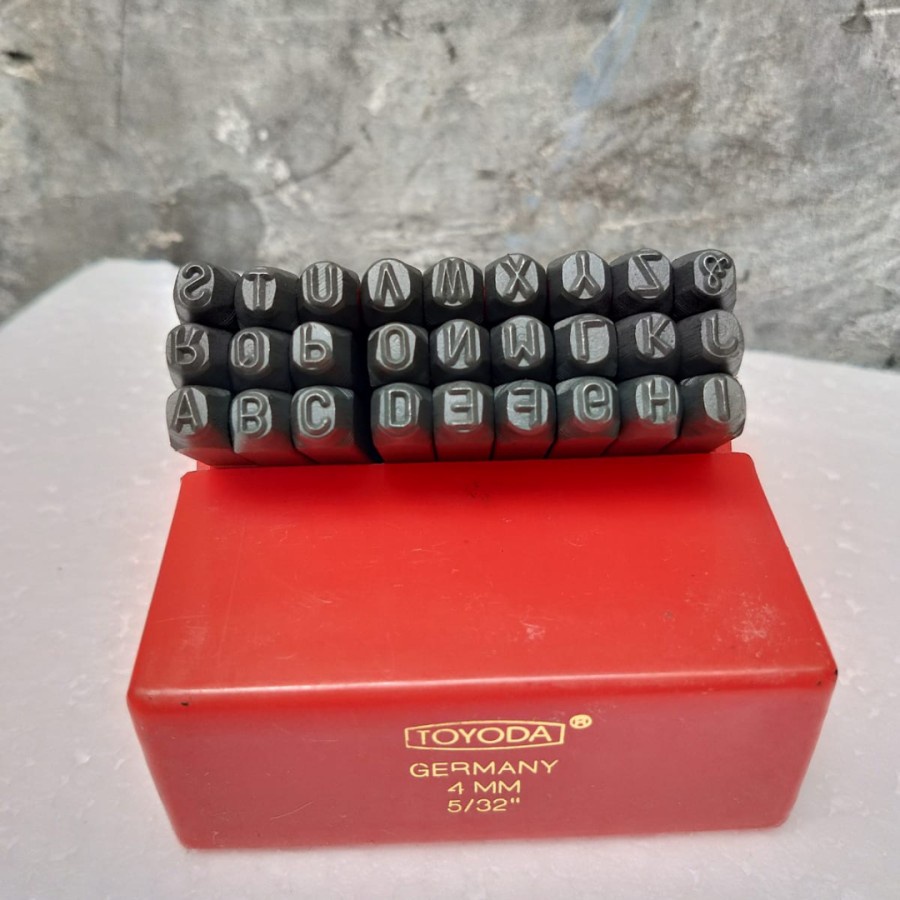 Mata ketok Huruf 4mm A-Z TOYODA / Obeng ketok /mata ketok huruf