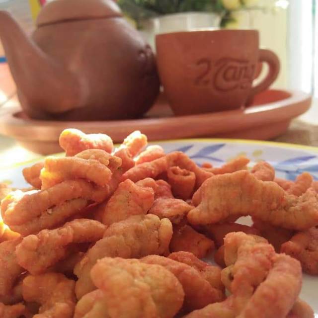 

Sugih (Kripik Usus Nagih)