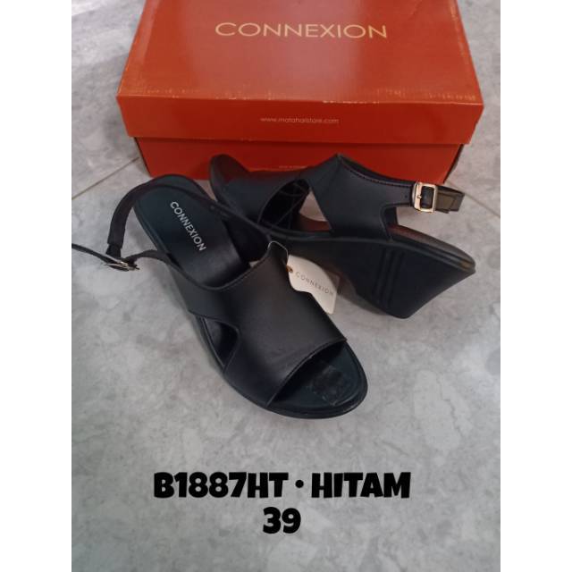 Sepatu sandal wedges Connexion B1887
